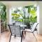 Tropical Apartment