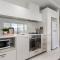 Complete Host NEO apartments