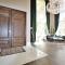 Modernized Five Bedroom Villa - 列治文山