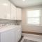 Spacious Modern Ranch 5 Miles to Downtown - 纳什维尔