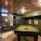 Minutes to Downtown Franklin Bar w Pool Table - Franklin