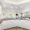 Large Corner Unit at Ocean Walk with Sneak Peak of the Ocean ~ OW20-501 - 新士麦那海滩