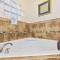 Large Corner Unit at Ocean Walk with Sneak Peak of the Ocean ~ OW20-501 - 新士麦那海滩
