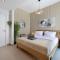 Cozy 1BHK Getaway with Balcony by BlueCloud holidays - 沙迦