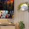 Cozy 1BHK Getaway with Balcony by BlueCloud holidays - 沙迦