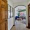 Fun Getaway: Hot Tub, Tiki Bar, Arcade Room