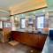 Willostays Alpine Mansion 6bhk