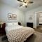 Newly Renovated Cottage including Driveway in Downtown Murfreesboro - Murfreesboro