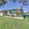 Quiet Salinas Vacation Rental 10 Mi to Beach