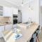 Cannes Vidal Rue Antibes SNCF station 2 mn 1 BR new 2024 quiet building hyper center by Olam Properties - Канни