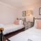 Host & Stay - George Street Townhouse