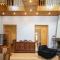 Central 4BR Apt for Groups & Families - By Wehost