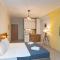 2 studio apartments w balcony in old Tbilisi