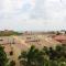 Spacious Apartment with Terrace, Pool and Beach Access