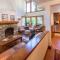 Elegant Three Suite Condo Steps to Warm Springs Lodge - Ketchum
