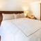Elegant Three Suite Condo Steps to Warm Springs Lodge - Ketchum