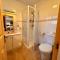 All Seasons Gatwick Guest House & Parking