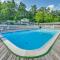 Lake George Retreat with Private Deck and Water Views! - 乔治湖