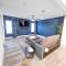 3BR 1King 2Full 1Queen 1 Sofa Queen Beds DwnTwn Med Center