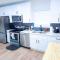 3BR 1King 2Full 1Queen 1 Sofa Queen Beds DwnTwn Med Center