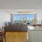 Stellar 2BR on Palm Jumeirah - Beach and Pool access