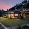 Vines & Stars - Amongst The Vines - Private Luxury