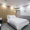 Hotel The City