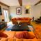 The Coach House - An exeptional 3 story house in the heart of the lanes with secure private parking