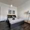 Air conditioned Apartment 5 min to railway station - Old Town