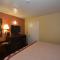 Super 8 by Wyndham Midwest City OK