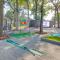 Pet-Friendly Grand Lake Studio with Outdoor Space - Grove Pet-Friendly Grand Lake Studio with Outdoor Space - Grove