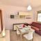 Villa Mina con Jacuzzi nel Boomerang Village a Torre Colimena