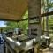 4 Dancing Bears- Mtn Views Hot Tub Custom Design - بلو ريدج