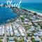 AMI Condo With Pool, Walk to Beach & Bridge St - 布雷登顿海滩