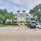 Condo with Pool Access 3 Mi to Downtown Fort Worth! - Форт-Ворт