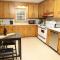 Duke Forest Gem! 3br, Sleeps 7