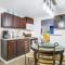 Central El Paso Home with Fire Pit! - 埃尔帕索
