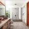 Amazing 4br Modern Villa 400m To The Beach