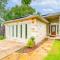 5 Mi to Lake Cedar Park Home with Outdoor Oasis