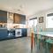 2 Bed Charming Corner Position Apartment