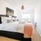 2 Bed Charming Corner Position Apartment - 基德灵顿