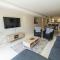 The Pearls 3b Luxury Apartment