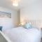 3 Drayman Square