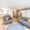 3 Drayman Square