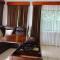 Coastal Comfort Spacious Second-floor Getaway - Coco