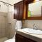 Coastal Comfort Spacious Second-floor Getaway - Coco