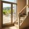 The Old Winery Cottage No1