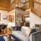 Serene Retreat Amazing Views Hottub Sauna, Xbox - Black Hawk