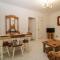 The Coach House Apartment