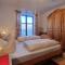 Stephanie -227-